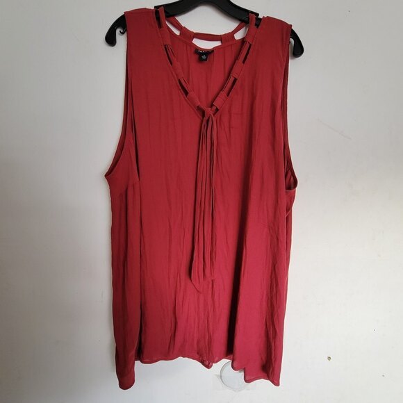 Torrid Cut Out Burgundy Red Tie Neck Crepe Sleeveless Tank Top Blouse Size 4X - Picture 5 of 13